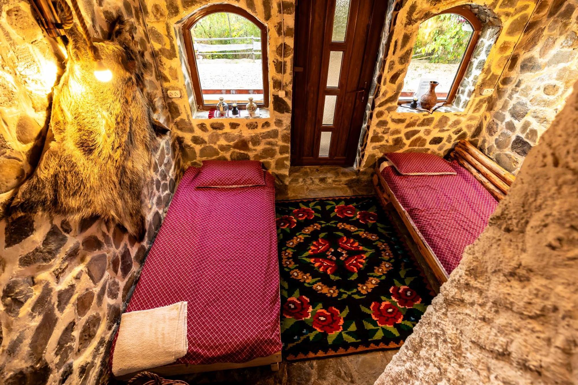 Catunu' Lui Emil Villa Carbunesti Dış mekan fotoğraf