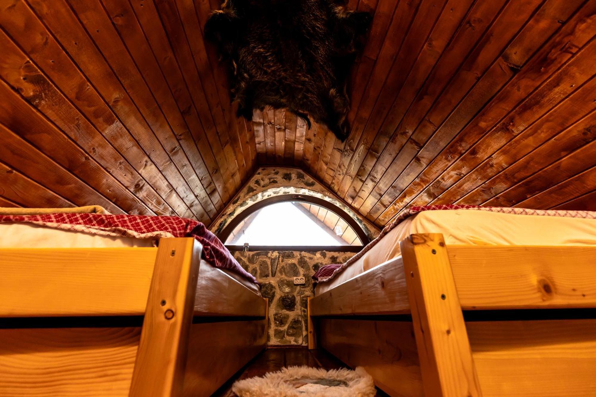 Catunu' Lui Emil Villa Carbunesti Dış mekan fotoğraf